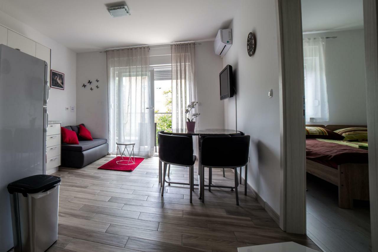 Апартаменты Studio Apartman Nina Риека Экстерьер фото